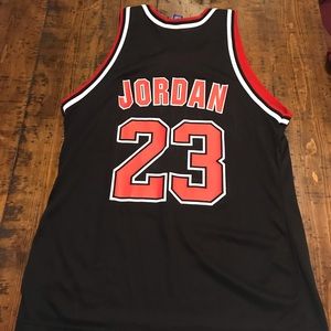 Vintage Champion 90’s Jordan Bulls jersey